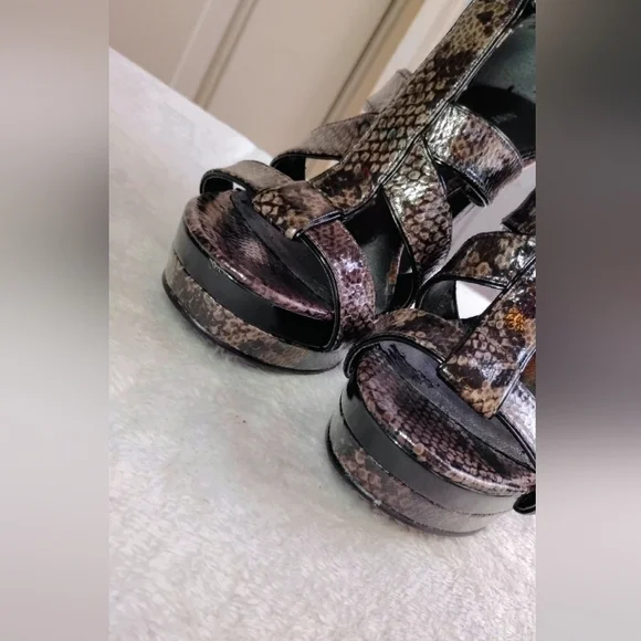 Nine West Snake Skin Pumps - Picture 5 of 12